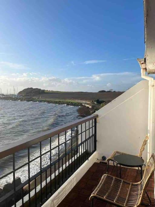 Relax With Spectacular Views And Hot Tub Kircubbin Exterior foto